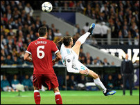 ����� ����