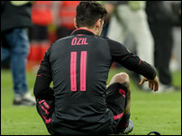 ����� ����