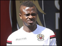 ���-������ ����