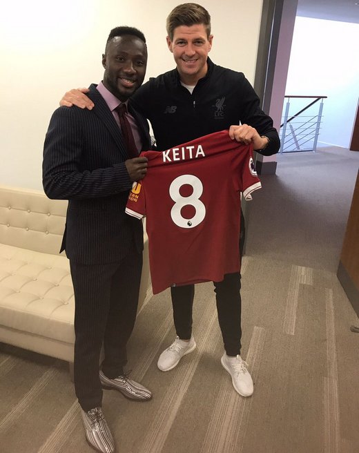 Наби Кейта и Стивен Джеррард Наби Кейта и Стивен Джеррард