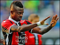 ���-������ ����