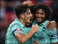 ����� ����