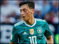 ����� ����