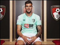 ����� ����