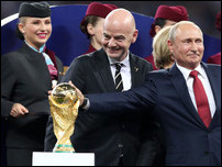 ����� ����