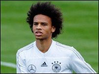 ����� ����