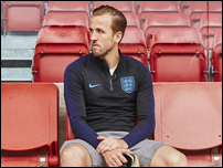 ����� ����