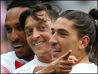 ����� ����