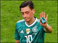 ����� ����