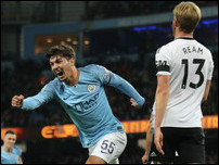 ����� ����