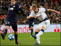 ����� ����