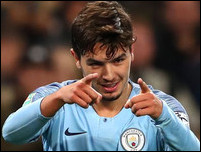 ����� ����