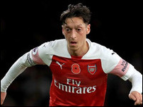 ����� ����