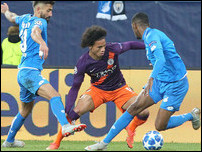 ����� ����