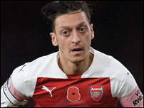 ����� ����