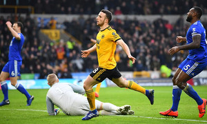 ����� ����