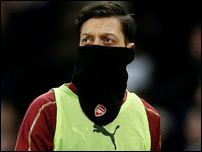 ����� ����