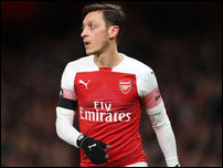 ����� ����