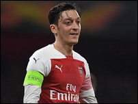 ����� ����