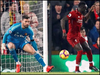 ����� ����