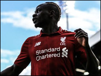 ����� ����