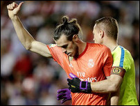 ����� ����