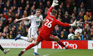 ����� ����