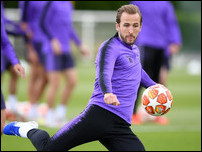 ����� ����