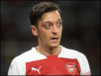 ����� ����