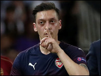 ����� ����