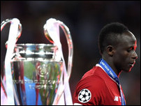 ����� ����