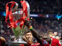 ����� ����