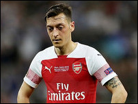 ����� ����