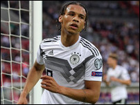 ����� ����