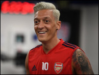 ����� ����