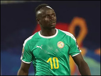 ����� ����