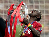 ����� ����