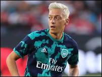 ����� ����