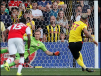 ����� ����