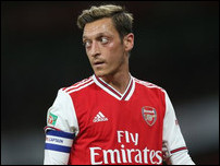 ����� ����