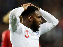 ����� ����