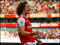 ����� ����