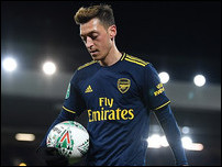 ����� ����