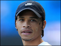 ����� ����