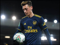 ����� ����