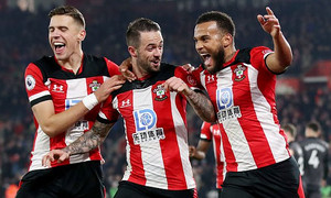 ����� ����