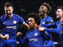 �������