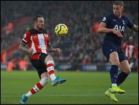 ����� ����