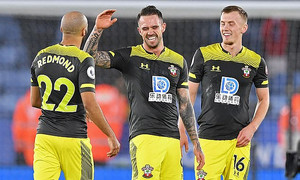 ����� ����