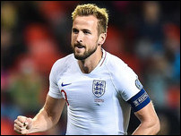 ����� ����